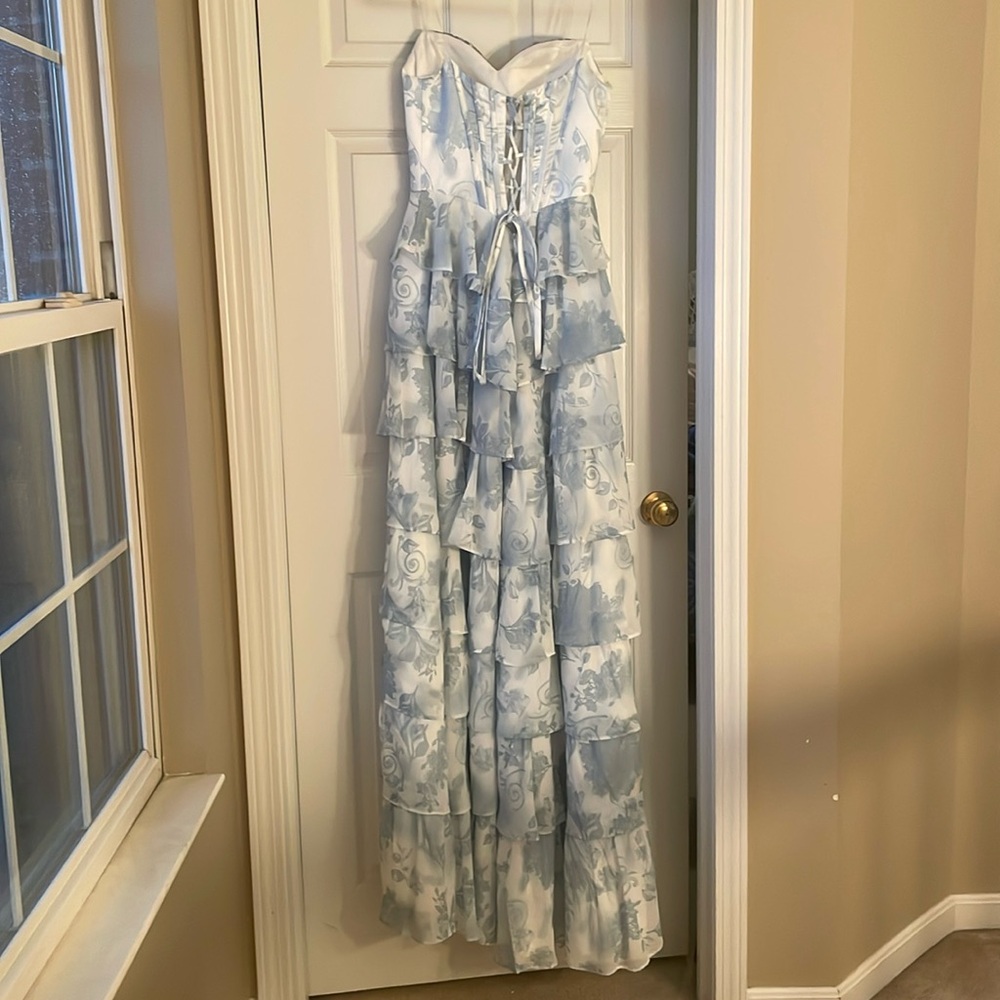 Size 4 White and dusty blue ruffle maxi dress - Picture 3 of 10